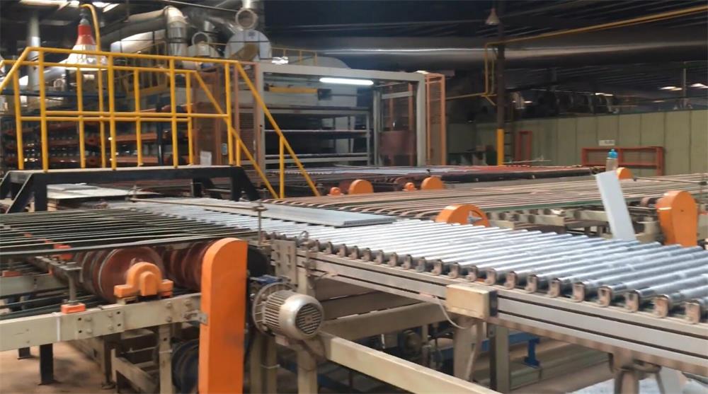 擠出陶板生產(chǎn)線